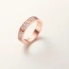 Anello Love, modello piccolo, pavé