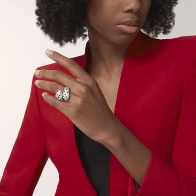 Anello Panthere De Cartier, articolato, con pavé