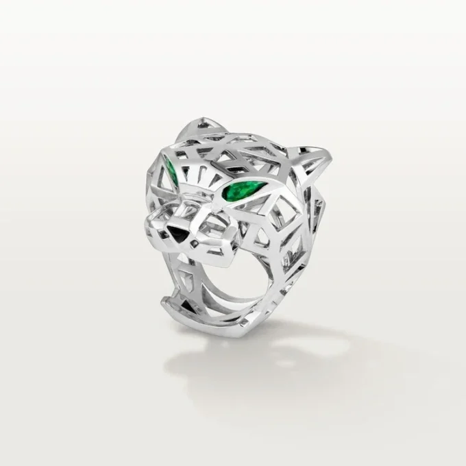 Anello Panthere De Cartier – Oro bianco non rodiato, granati tsavoriti, onice – Cartier