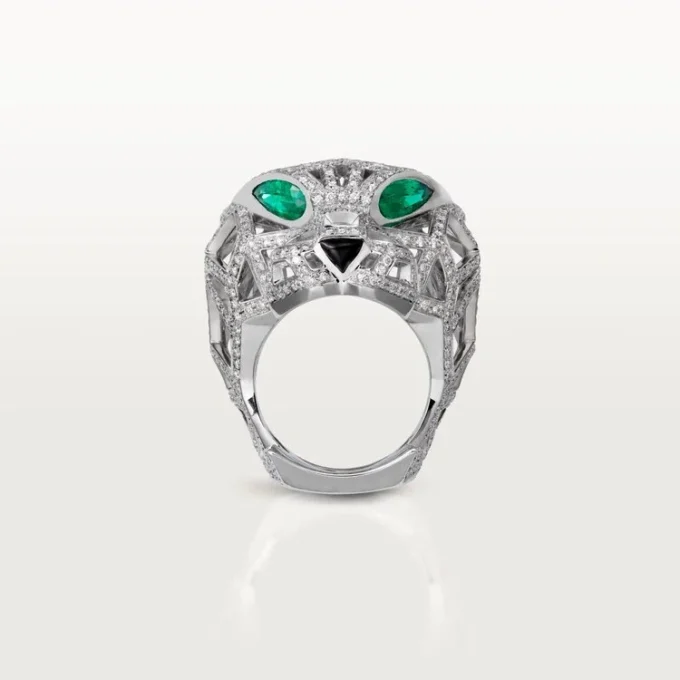 Anello Panthere De Cartier – Oro bianco, smeraldi, onice, diamanti – Cartier