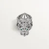 Anello Panthere De Cartier – Oro bianco, smeraldi, onice, diamanti – Cartier