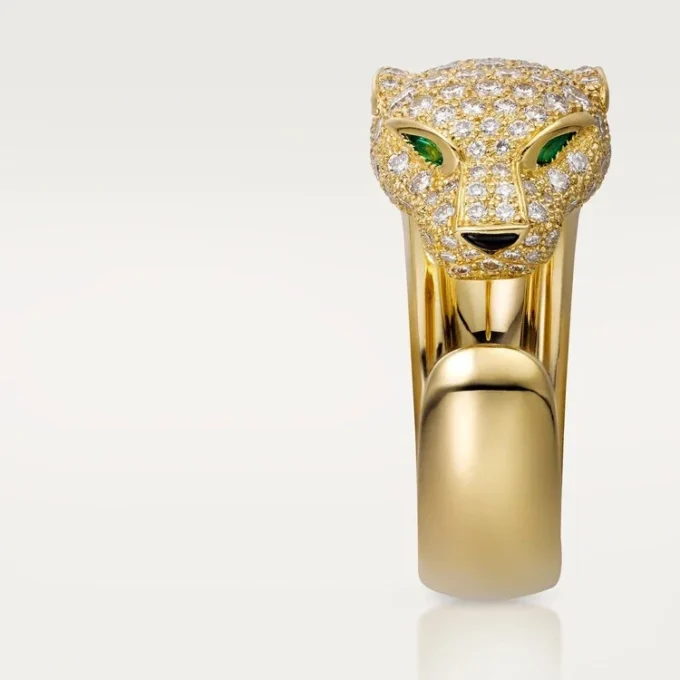 Anello Panthere De Cartier – Oro giallo, diamanti, smeraldi, onice – Cartier