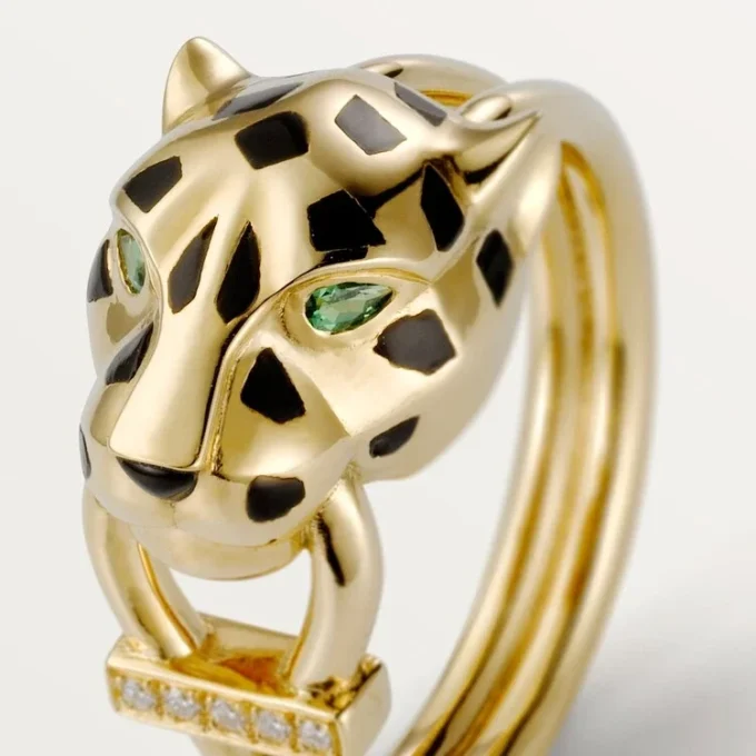 Anello Panthere De Cartier – Oro giallo, lacca, diamanti, granato tsavorite – Cartier