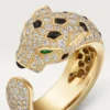 Anello Panthere De Cartier – Oro giallo, smeraldi, onice, diamanti – Cartier