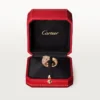 Anello Panthere De Cartier – Oro rosa, diamanti, smeraldi, onice – Cartier