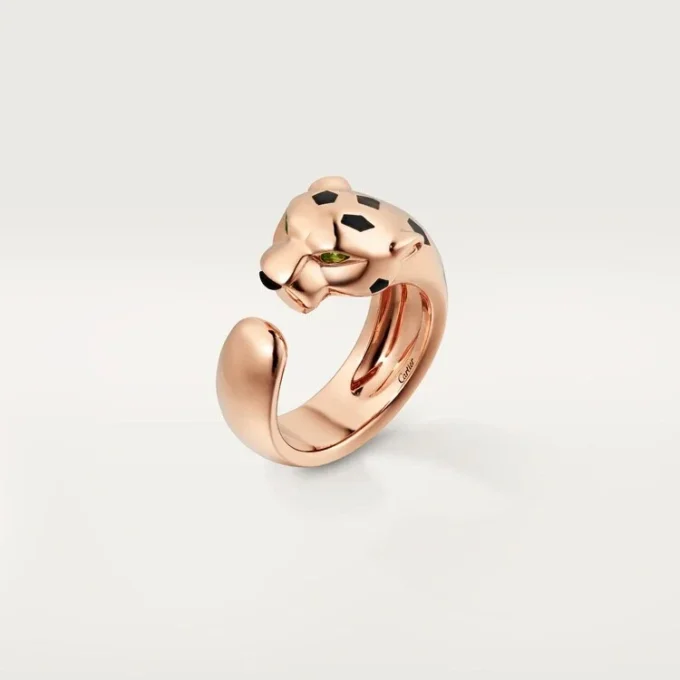 Anello Panthere De Cartier – Oro rosa, granati tsavoriti, onice – Cartier