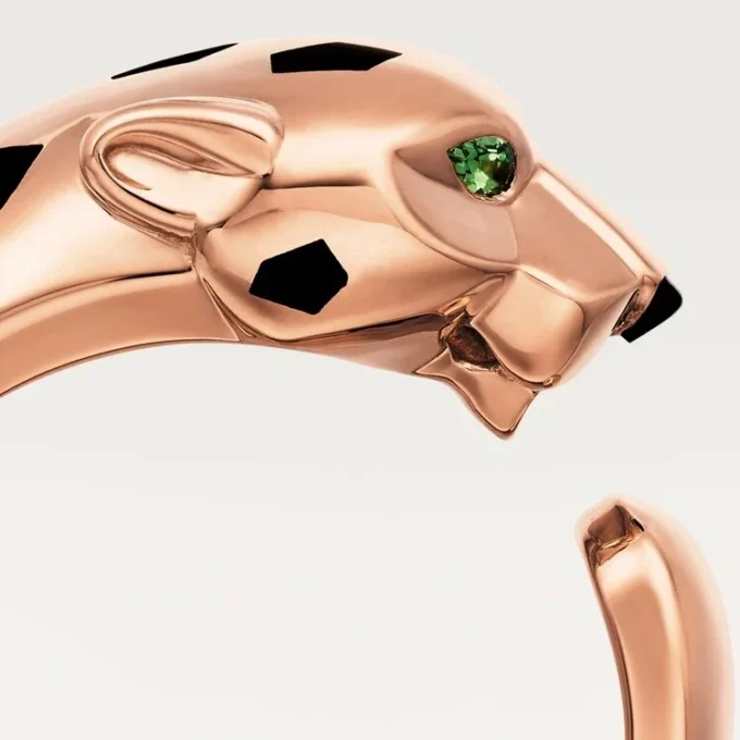 Anello Panthere De Cartier – Oro rosa, granati tsavoriti, onice – Cartier