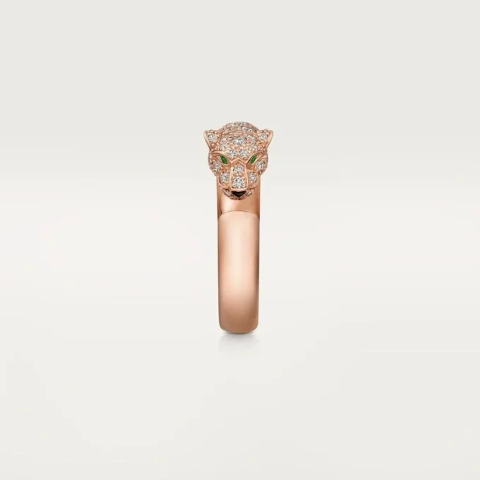 Anello Panthere De Cartier – Oro rosa, onice, smeraldi, diamanti – Cartier