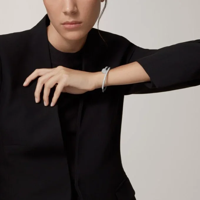 Bracciale Juste Un Clou, modello Classic, diamanti