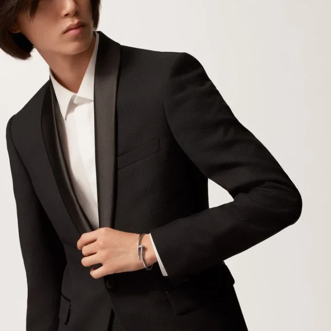 Bracciale Juste Un Clou, modello Classic, diamanti
