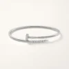Bracciale Juste Un Clou, modello piccolo, diamanti incastonati a rovescio