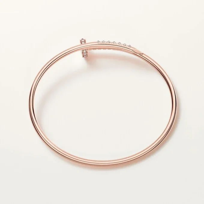 Bracciale Juste Un Clou, modello piccolo, diamanti incastonati a rovescio