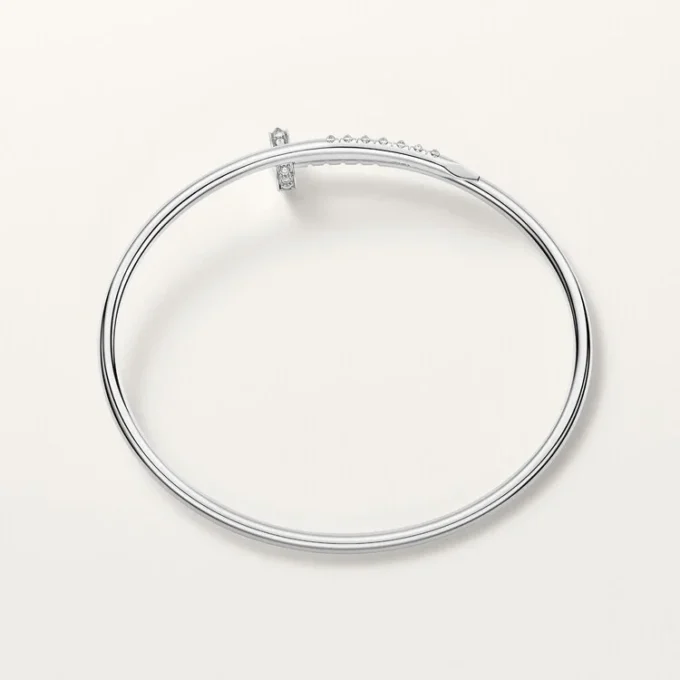 Bracciale Juste Un Clou, modello piccolo, diamanti incastonati a rovescio