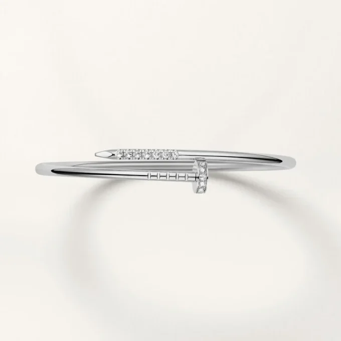 Bracciale Juste Un Clou, modello piccolo, diamanti incastonati a rovescio