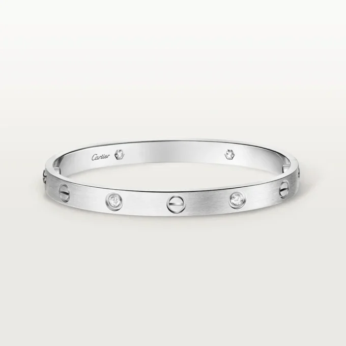 Bracciale Love, modello classico, satinato, 4 diamanti