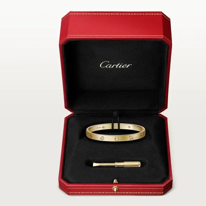 Bracciale Love, modello classico, satinato, 4 diamanti
