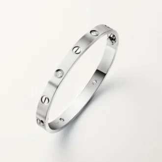 Bracciale Love, modello classico, satinato, 4 diamanti