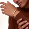 Bracciale Love, modello classico, satinato, 4 diamanti