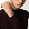 Bracciale Love, modello classico, satinato, 4 diamanti