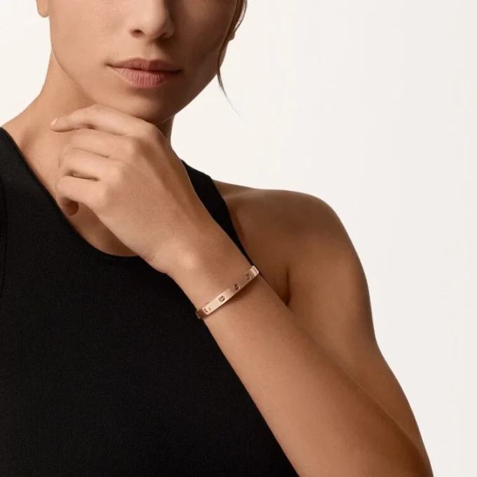 Bracciale Love, modello classico, spazzolato