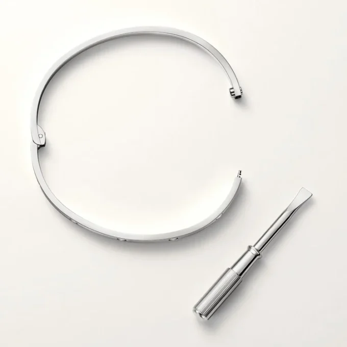 Bracciale Love, modello piccolo, 10 diamanti
