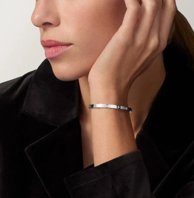 Bracciale Love, modello piccolo, 6 diamanti