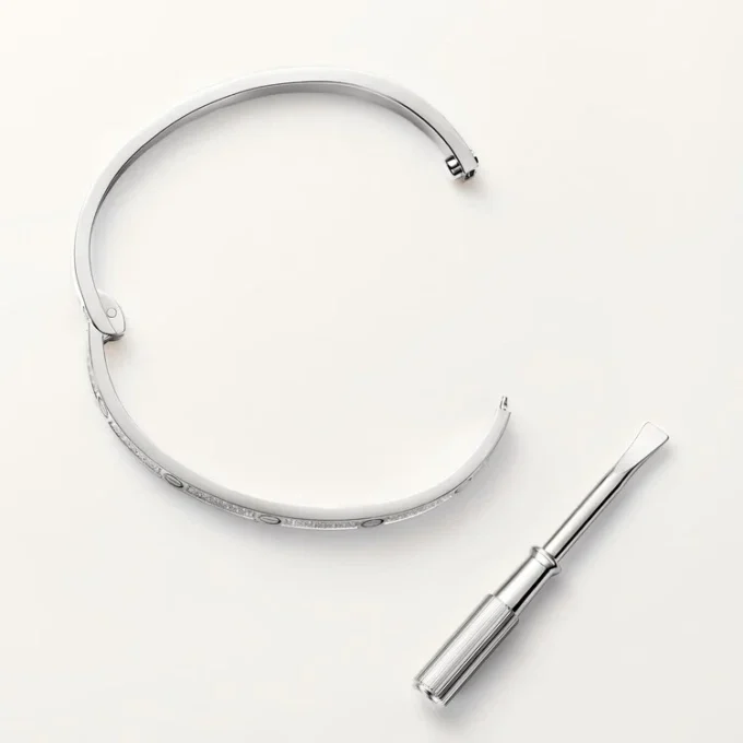 Bracciale Love, modello piccolo, pavé