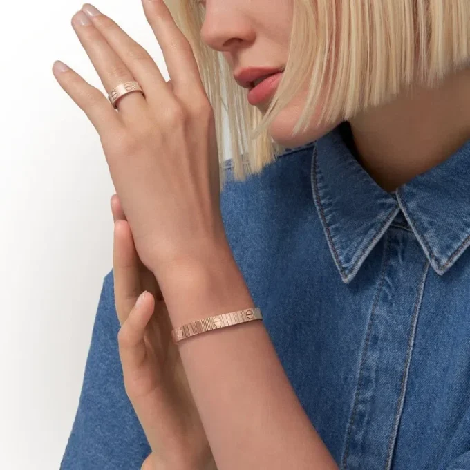 Bracciale Love Unlimited, flessibile