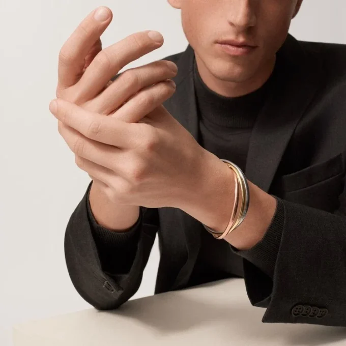 Bracciale Trinity in oro tricolore, modello classico | Cartier Us
