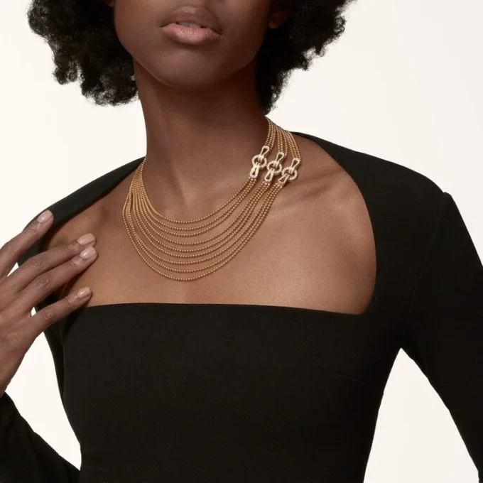 Collana Agrafe, modello medio, semi-pavé