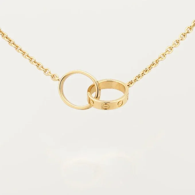 Collana con ciondolo Love e catena in oro giallo | Cartier Us