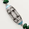 Collana di alta gioielleria – Oro bianco, calcedonio, skarn, turchese, lacca nera, diamanti – Cartier