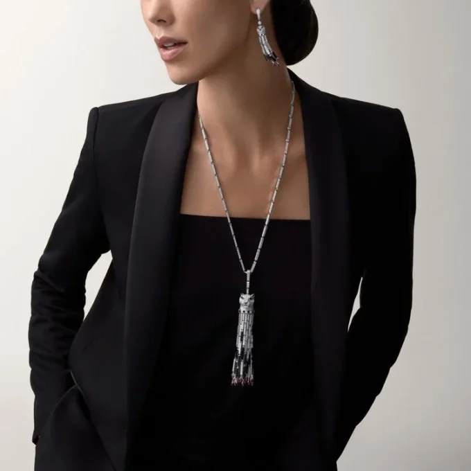 Collana lunga Panthere De Cartier, rubino, multi-wear, modello grande, pavé
