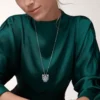 Collana Panthere De Cartier – Oro bianco, smeraldi, diamanti, onice – Cartier
