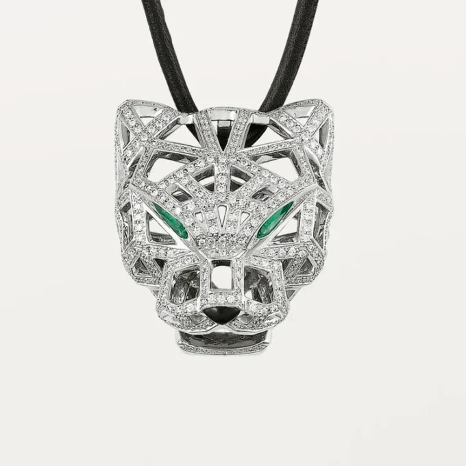 Collana Panthere De Cartier – Oro bianco, smeraldi, diamanti, onice – Cartier