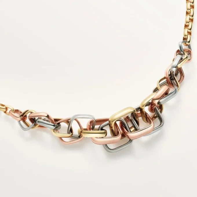 Collana Trinity, a forma di cuscino, modello medio