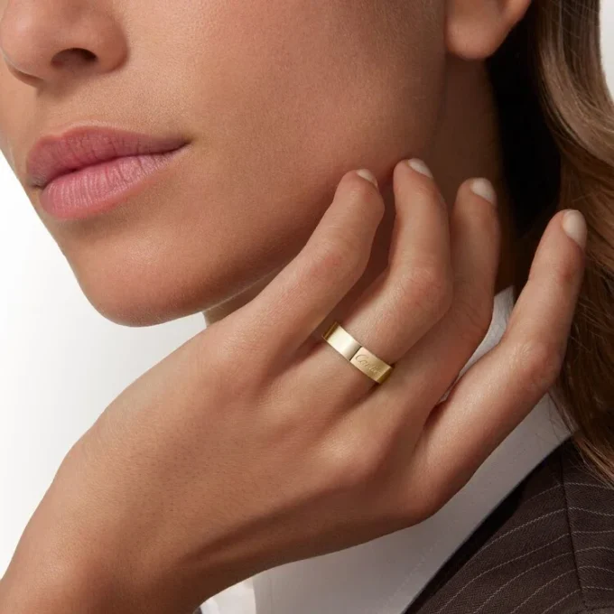 Fede nuziale C De Cartier, larghezza 5 mm