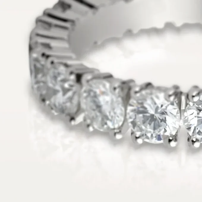 Fede nuziale Cartier Destinee, larghezza 4,1 mm, pavé