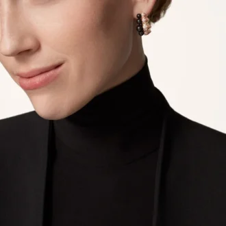 Orecchini a cerchio Clash De Cartier, onice, modello extra-large, diamanti
