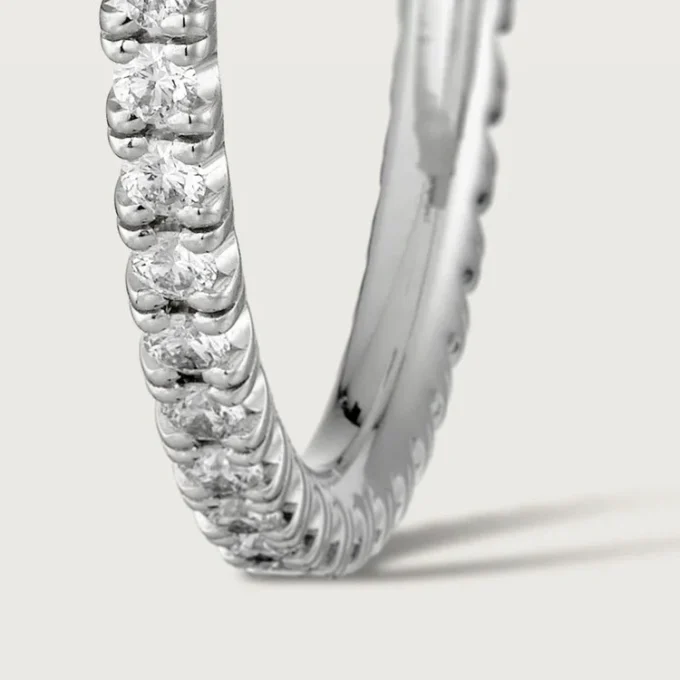 Orecchini Etincelle De Cartier, modello medio – Oro bianco, diamanti – Cartier