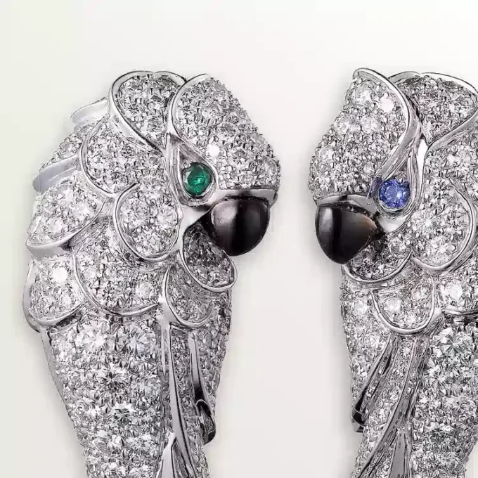 Orecchini Faune Et Flore De Cartier, gocce di smeraldo, pavé