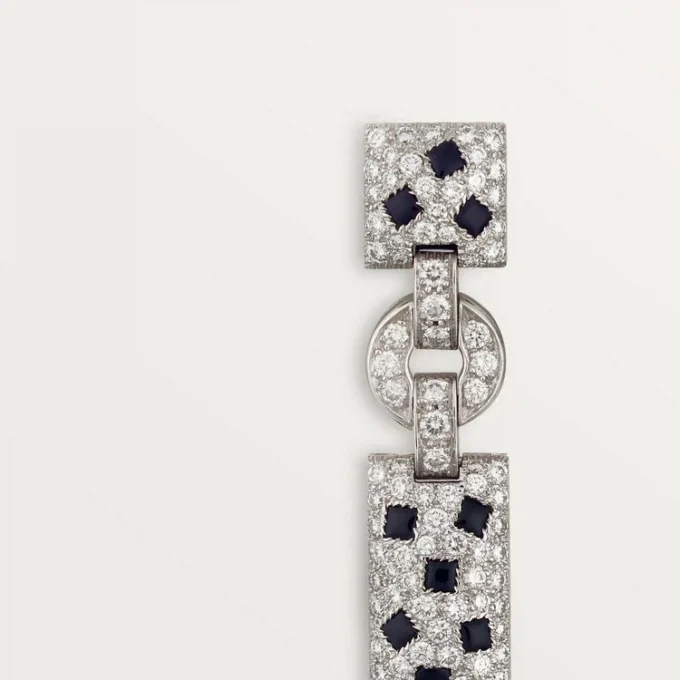 Orecchini Panthere De Cartier – Oro bianco, smeraldi, onice, diamanti – Cartier