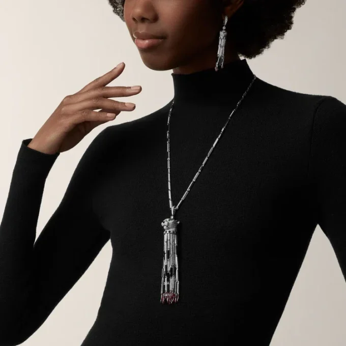 Orecchini Panthere De Cartier, rubino, modello grande, pavé